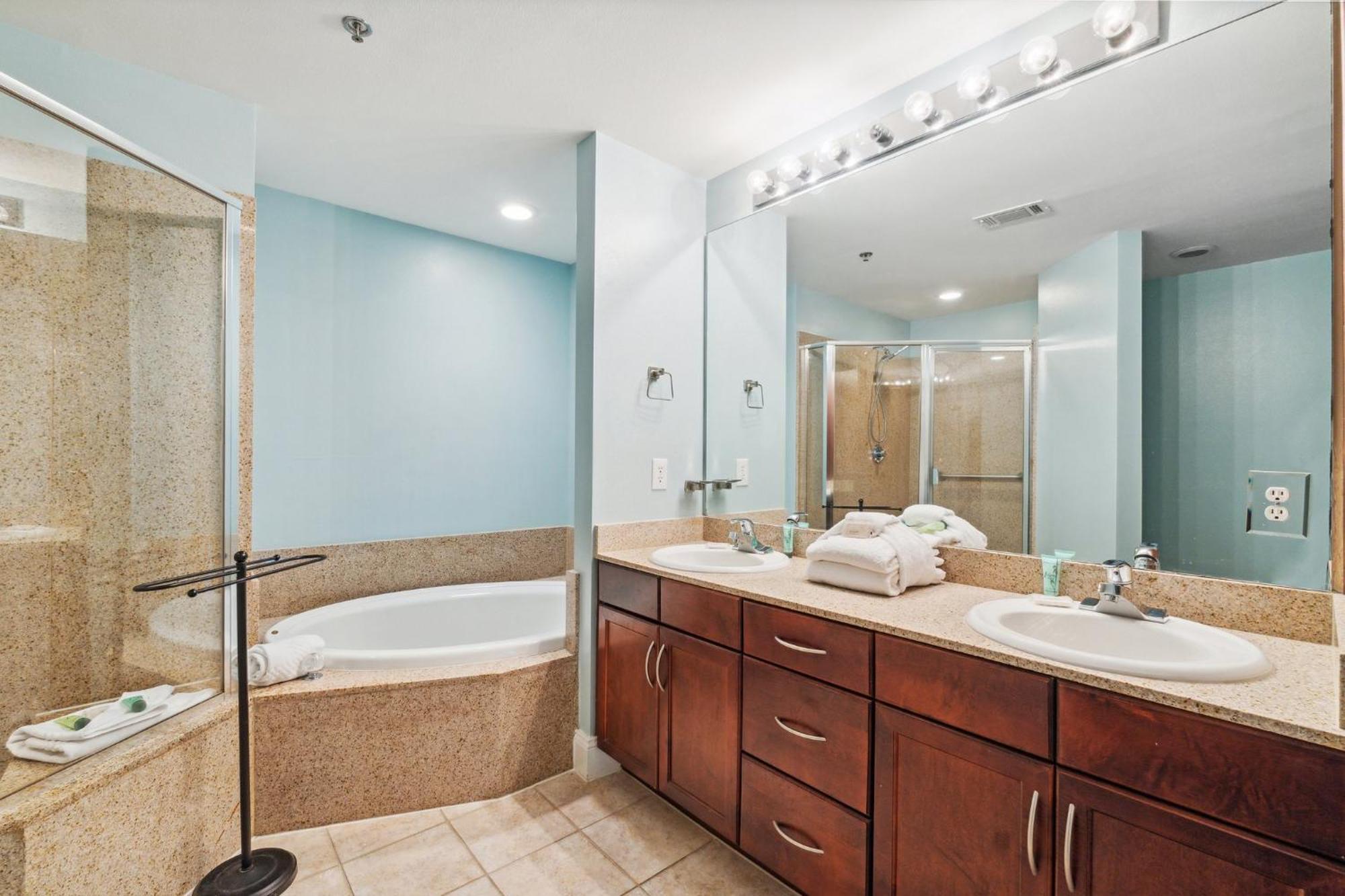 The Beach Scene At Laketown Wharf #524 By Nautical Properties Panama City Beach Exterior photo
